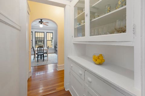 Tiny photo for 5522 S Cornell Avenue #2W, Chicago, IL 60637 (MLS # 12690714)