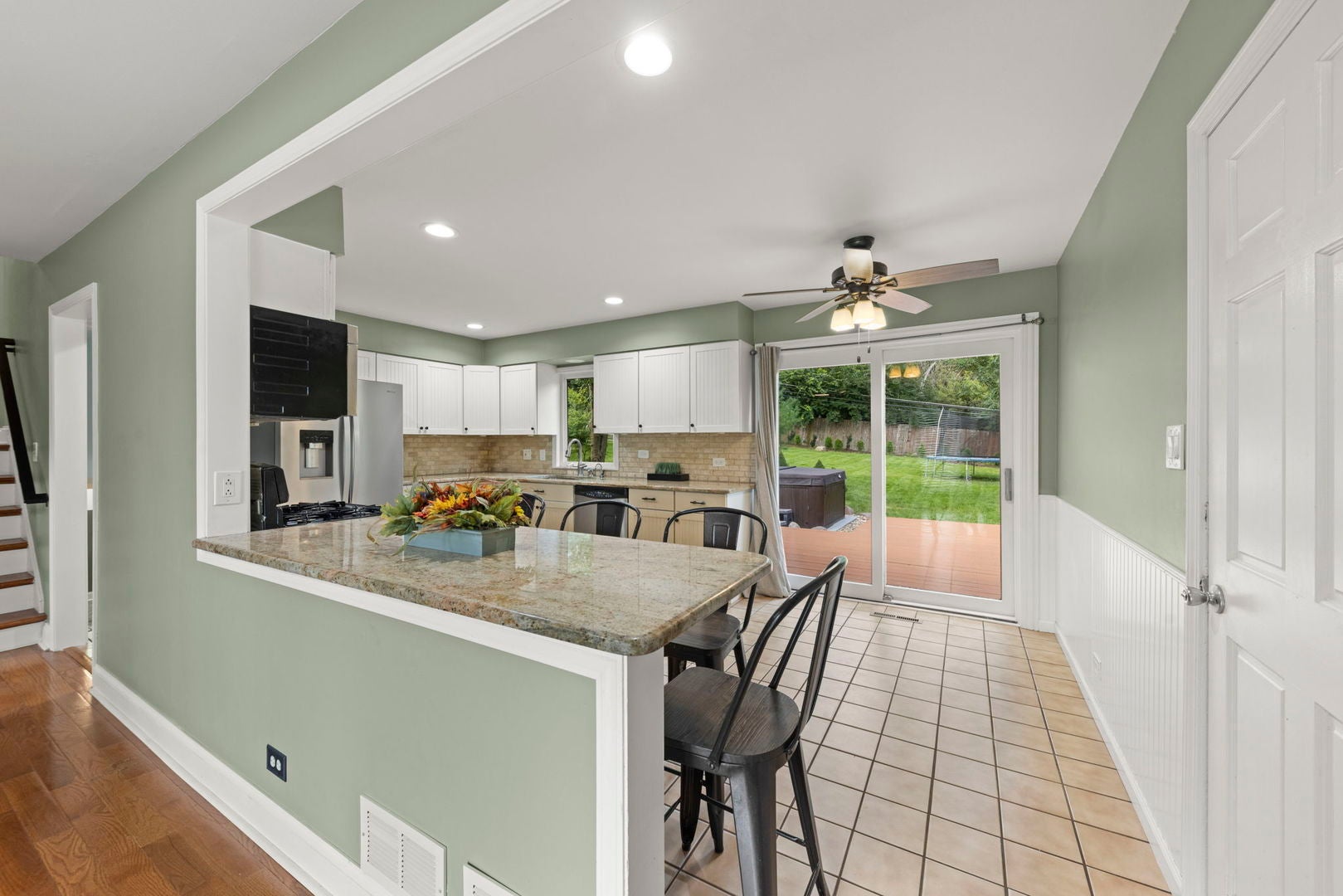 22W524 Birchwood Drive