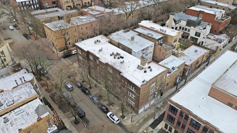 Tiny photo for 737 W BELDEN Avenue #E, Chicago, IL 60614 (MLS # 12582571)