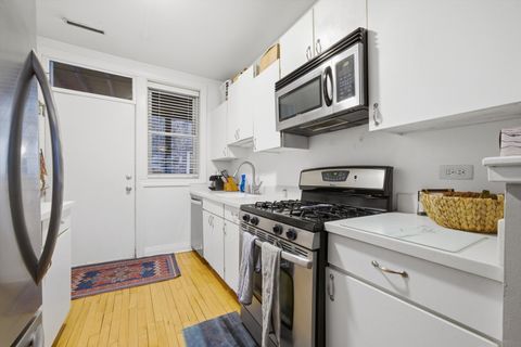 Tiny photo for 737 W BELDEN Avenue #E, Chicago, IL 60614 (MLS # 12582571)