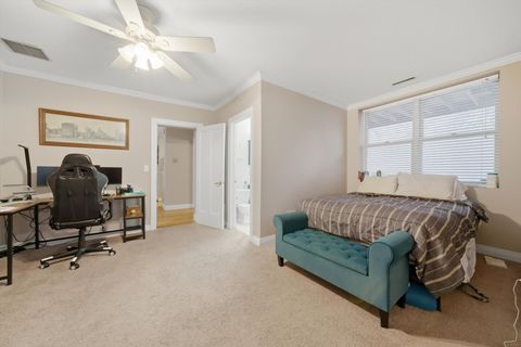 Tiny photo for 737 W BELDEN Avenue #E, Chicago, IL 60614 (MLS # 12582571)