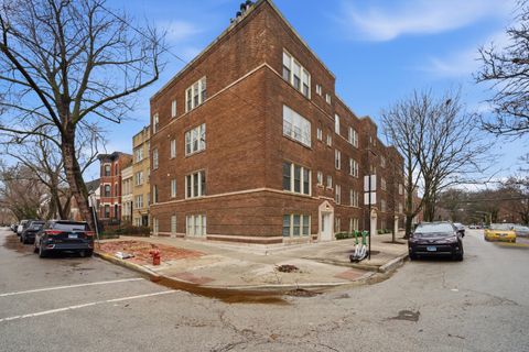 Tiny photo for 737 W BELDEN Avenue #E, Chicago, IL 60614 (MLS # 12582571)