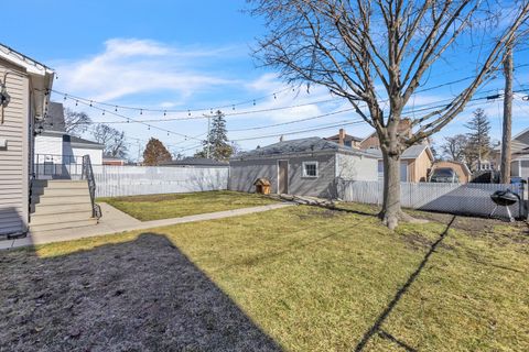 Tiny photo for 1109 N 12th Avenue, Melrose Park, IL 60160 (MLS # 12574732)