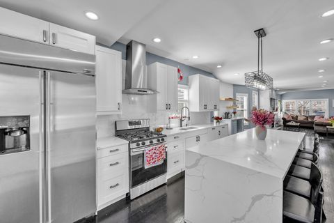 Tiny photo for 1109 N 12th Avenue, Melrose Park, IL 60160 (MLS # 12574732)