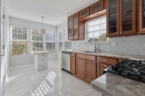 Tiny photo for 148 White Branch Court, Buffalo Grove, IL 60089 (MLS # 12492866)