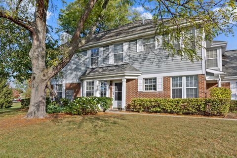Photo of 148 White Branch Court, Buffalo Grove, IL 60089 (MLS # 12492866)