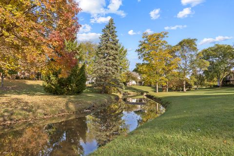 Tiny photo for 148 White Branch Court, Buffalo Grove, IL 60089 (MLS # 12492866)