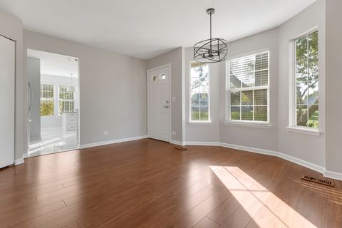 Tiny photo for 148 White Branch Court, Buffalo Grove, IL 60089 (MLS # 12492866)