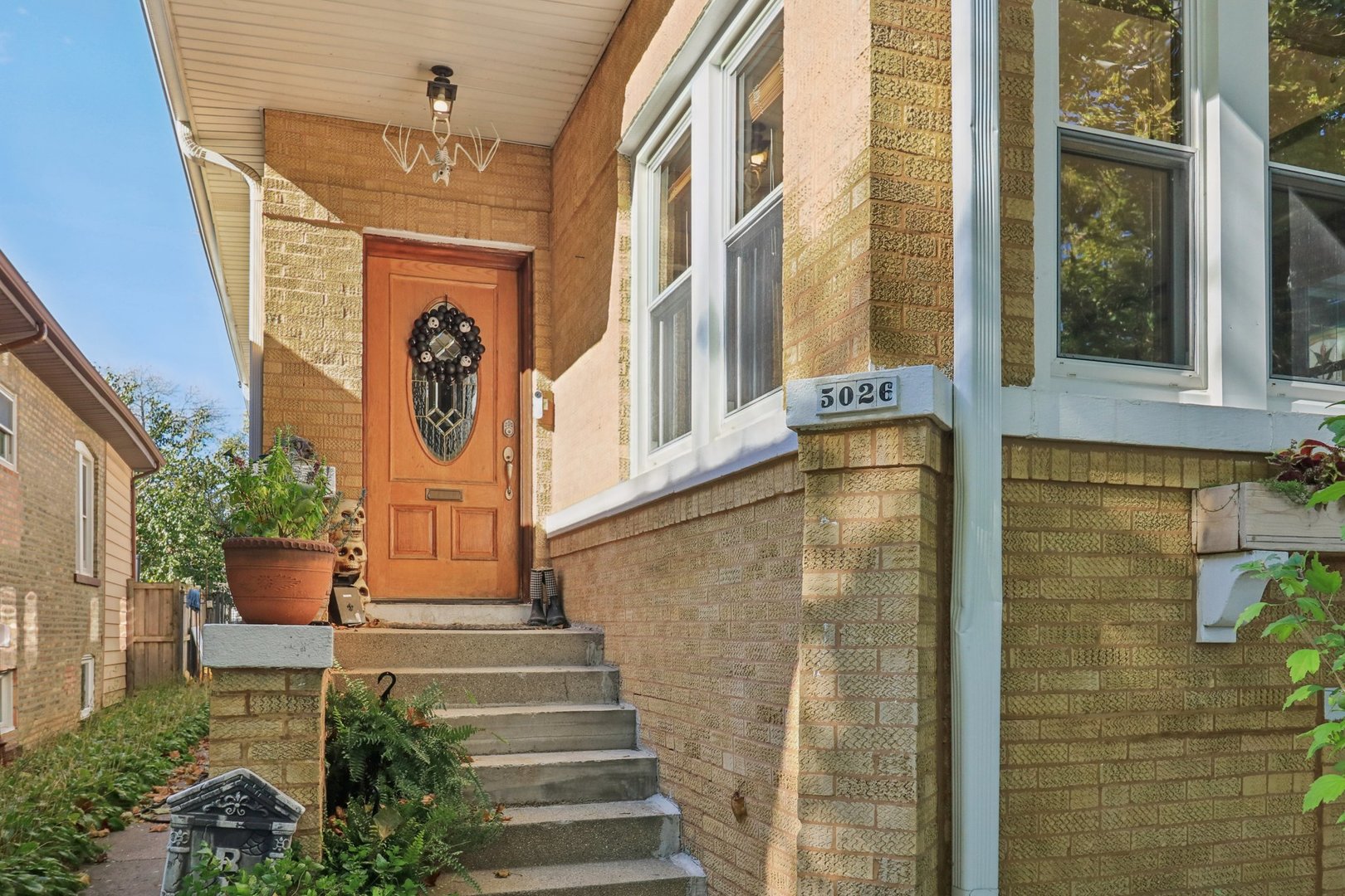 5026 N Hamlin Avenue