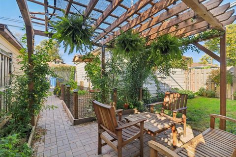 Tiny photo for 5026 N Hamlin Avenue, Chicago, IL 60625 (MLS # 12502558)