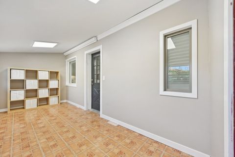 Tiny photo for 5026 N Hamlin Avenue, Chicago, IL 60625 (MLS # 12502558)