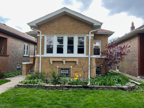 Tiny photo for 5026 N Hamlin Avenue, Chicago, IL 60625 (MLS # 12502558)