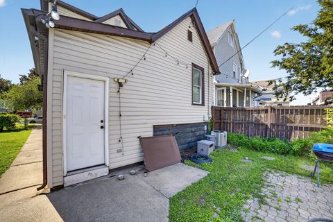 Tiny photo for 135 N 16th Avenue, Melrose Park, IL 60160 (MLS # 12649985)