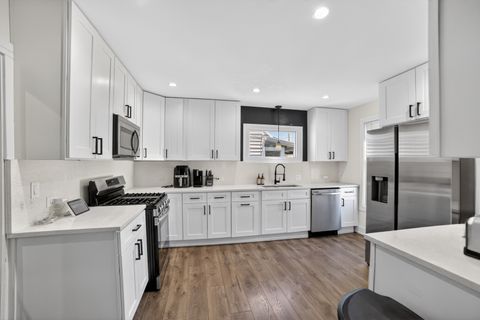 Tiny photo for 135 N 16th Avenue, Melrose Park, IL 60160 (MLS # 12649985)