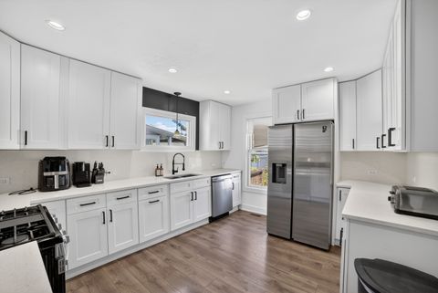 Tiny photo for 135 N 16th Avenue, Melrose Park, IL 60160 (MLS # 12649985)