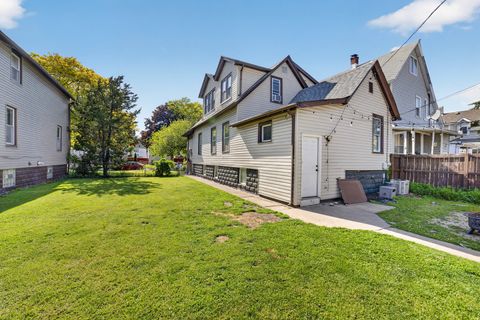 Tiny photo for 135 N 16th Avenue, Melrose Park, IL 60160 (MLS # 12649985)