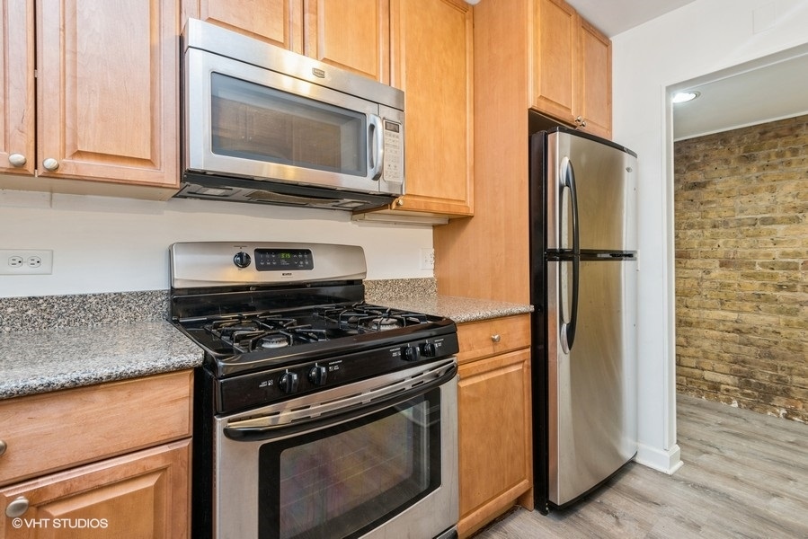 4011 N Kenmore Avenue G4