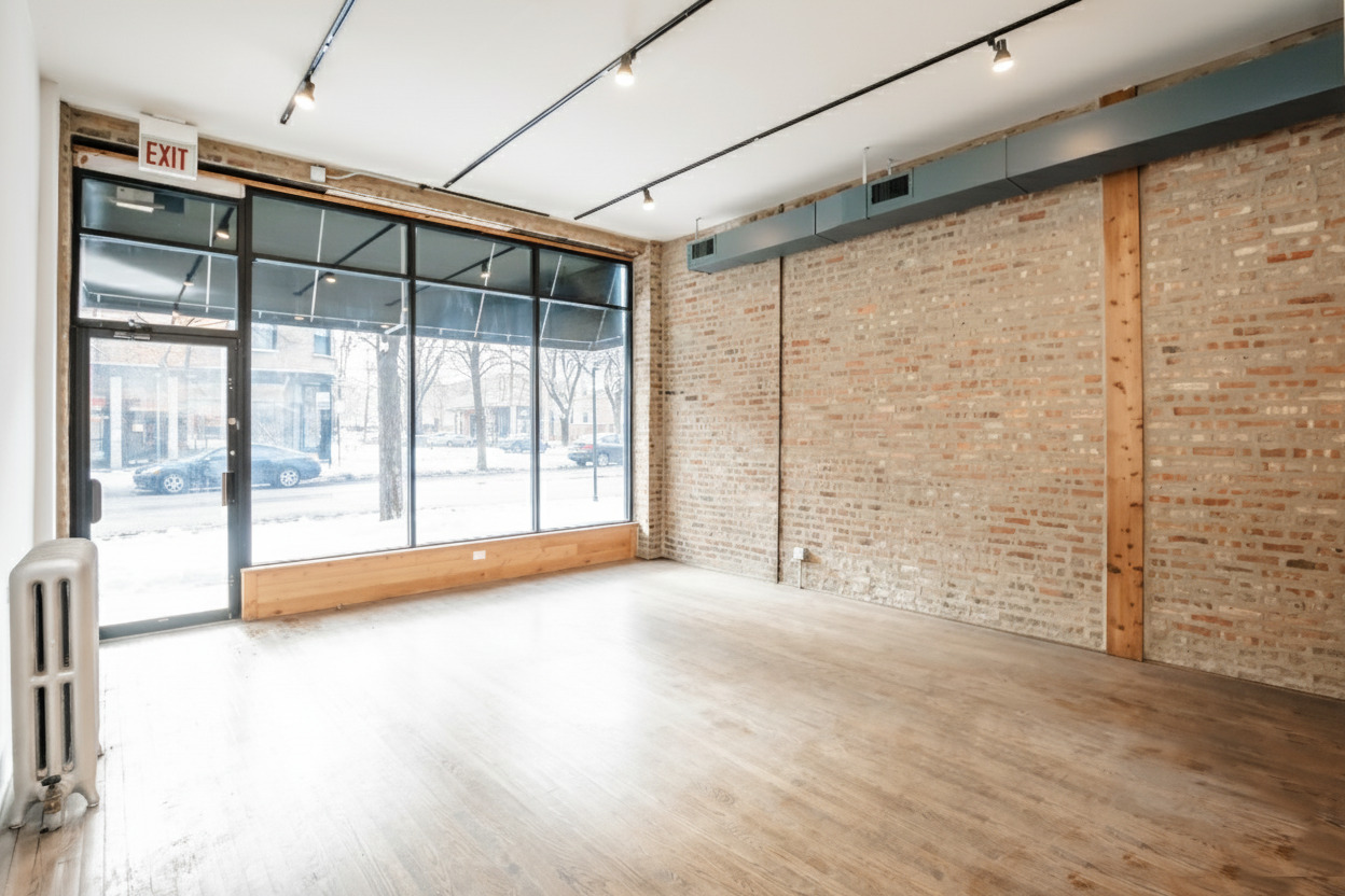 1928 W MONTROSE Avenue