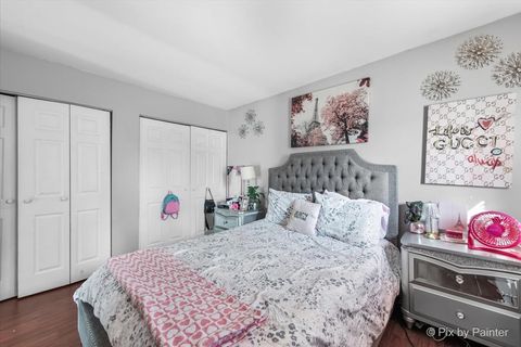 Tiny photo for 712 Scarbrough Circle #712, Hoffman Estates, IL 60169 (MLS # 12556129)