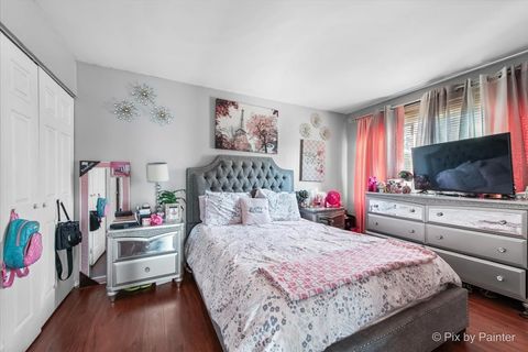 Tiny photo for 712 Scarbrough Circle #712, Hoffman Estates, IL 60169 (MLS # 12556129)