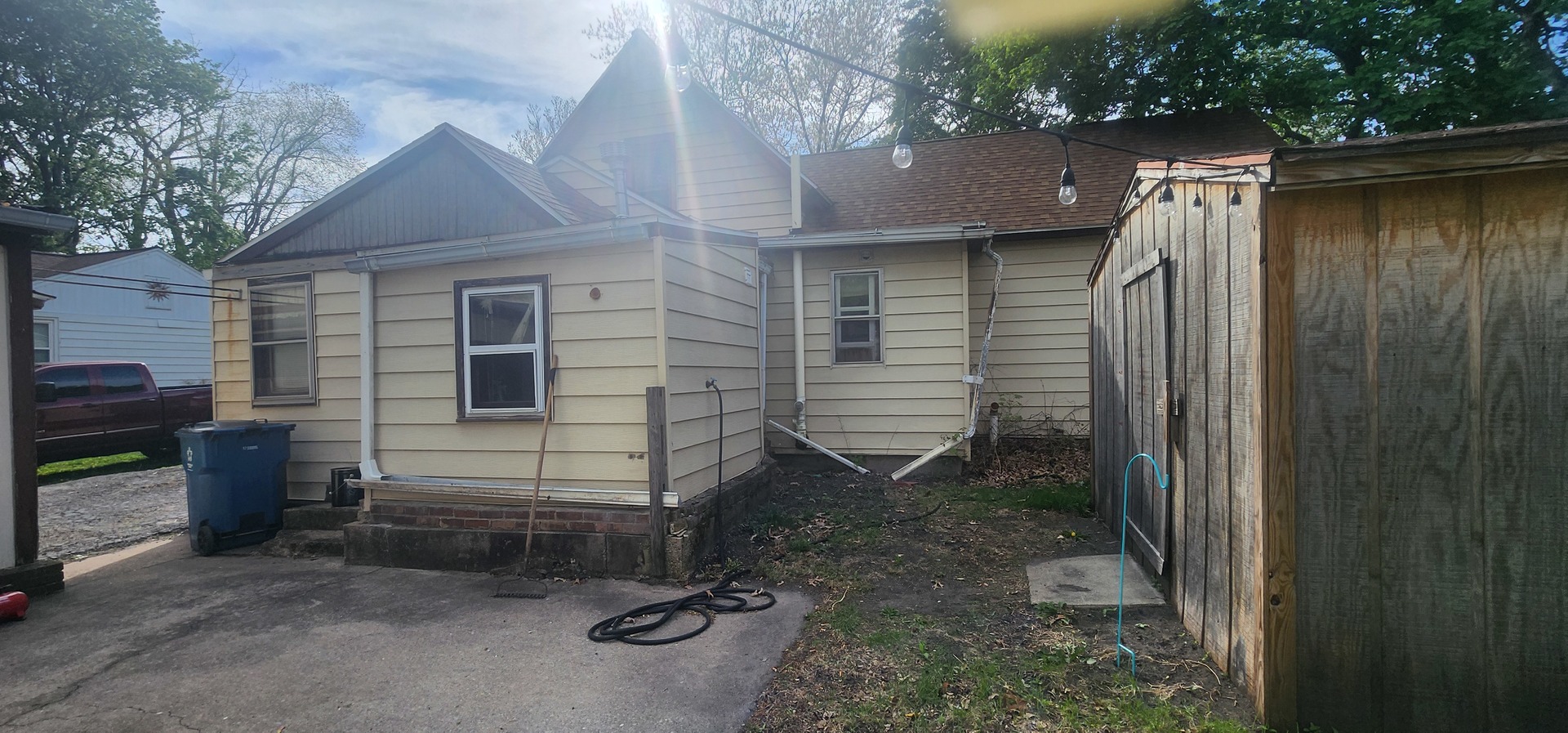 114 Armstrong Street