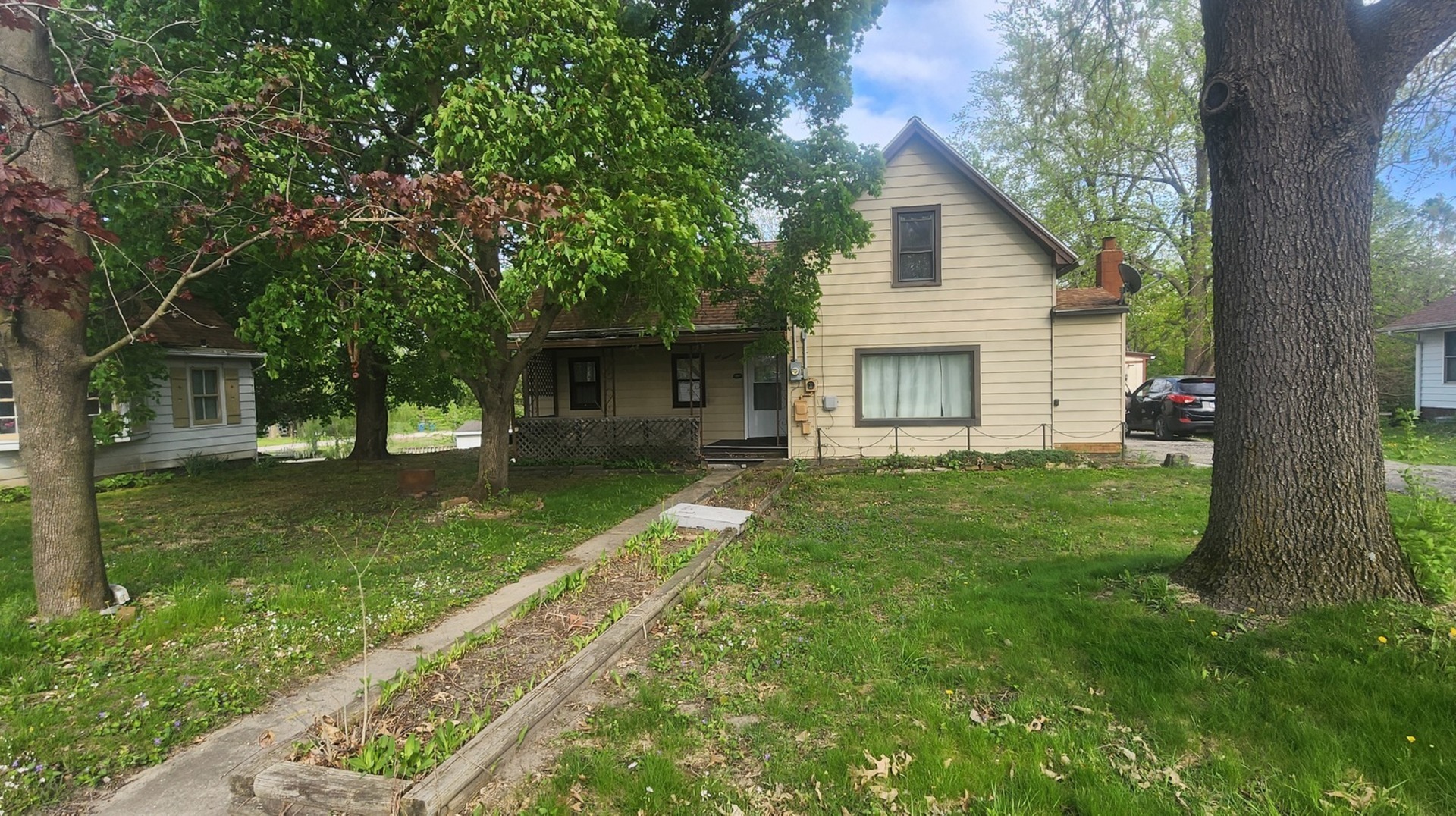114 Armstrong Street