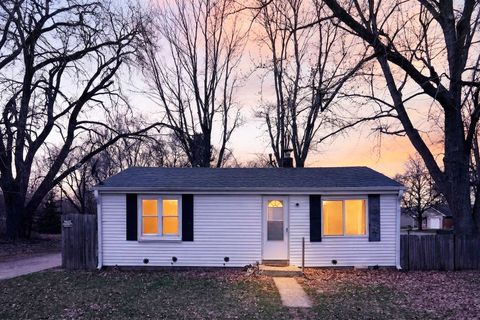 Photo of 2120 Belden Street, Rockford, IL 61101 (MLS # 12602235)