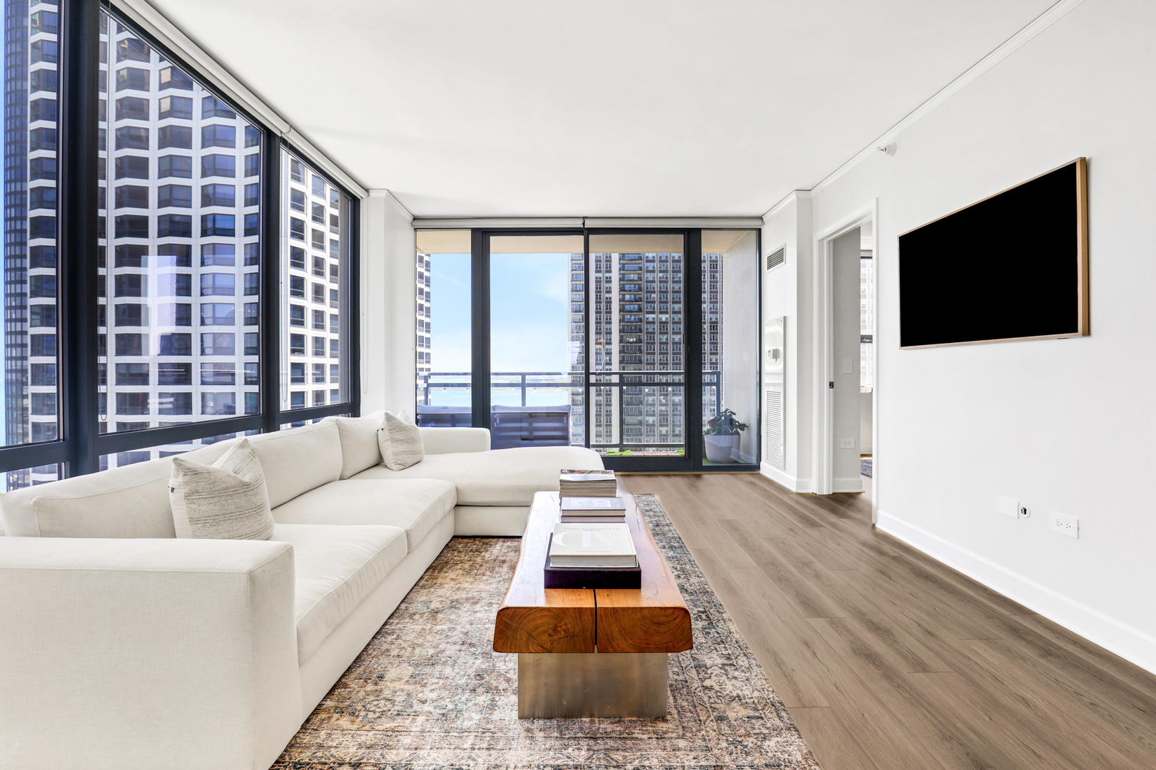 201 N Westshore Drive 2102