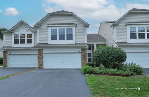 Photo of 796 Pointe Drive #796, Crystal Lake, IL 60014 (MLS # 12731746)