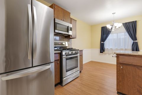 Tiny photo for 375 Pinetree Lane #D-1, Schaumburg, IL 60193 (MLS # 12493942)