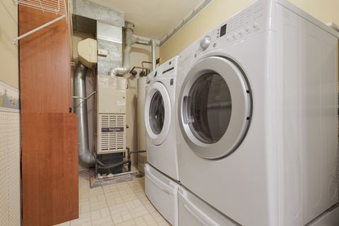 Tiny photo for 375 Pinetree Lane #D-1, Schaumburg, IL 60193 (MLS # 12493942)