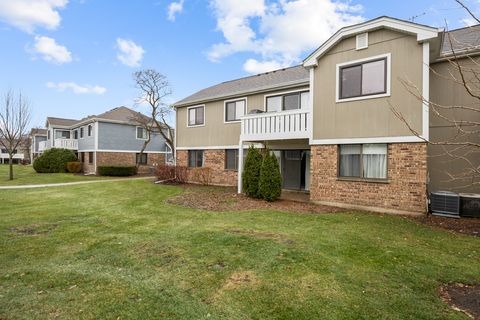 Tiny photo for 375 Pinetree Lane #D-1, Schaumburg, IL 60193 (MLS # 12493942)