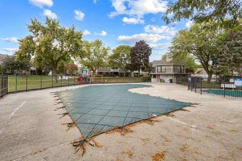 Tiny photo for 375 Pinetree Lane #D-1, Schaumburg, IL 60193 (MLS # 12493942)