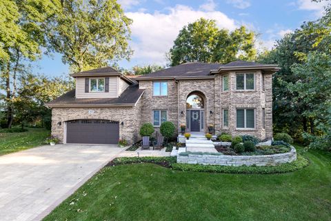Photo of 2421 River Woods Drive, Naperville, IL 60565 (MLS # 12474844)