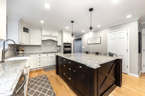 Tiny photo for 2421 River Woods Drive, Naperville, IL 60565 (MLS # 12474844)