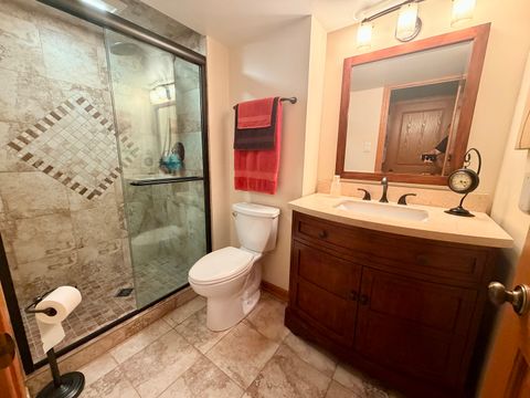 Tiny photo for 14221 Kilbourne Avenue, Crestwood, IL 60418 (MLS # 12622633)