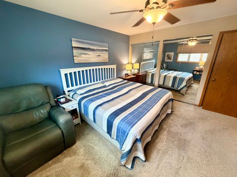 Tiny photo for 14221 Kilbourne Avenue, Crestwood, IL 60418 (MLS # 12622633)