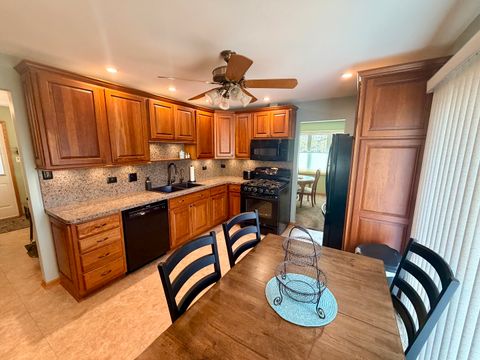 Tiny photo for 14221 Kilbourne Avenue, Crestwood, IL 60418 (MLS # 12622633)