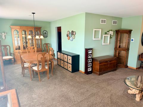 Tiny photo for 14221 Kilbourne Avenue, Crestwood, IL 60418 (MLS # 12622633)