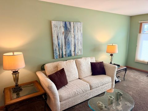 Tiny photo for 14221 Kilbourne Avenue, Crestwood, IL 60418 (MLS # 12622633)