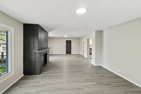 Tiny photo for 18600 Golfview Avenue, Homewood, IL 60430 (MLS # 12623982)