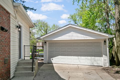 Tiny photo for 18600 Golfview Avenue, Homewood, IL 60430 (MLS # 12623982)