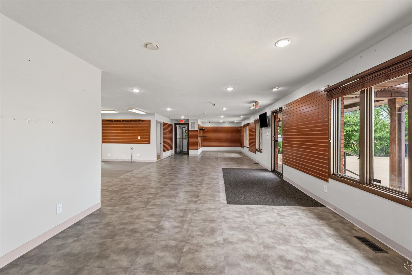 Bloomington, Illinois 61704, United States, ,Commercial,Active,164355