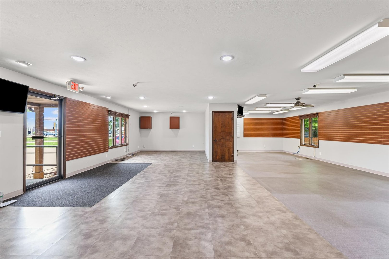 Bloomington, Illinois 61704, United States, ,Commercial,Active,164355