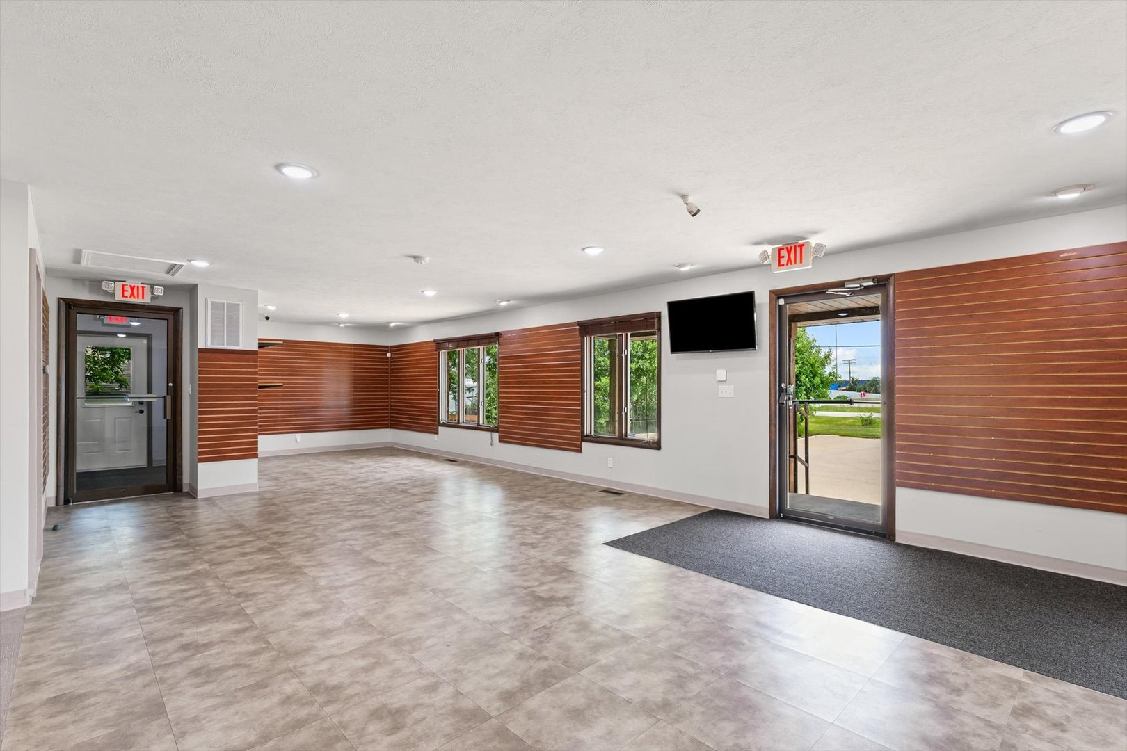 Bloomington, Illinois 61704, United States, ,Commercial,Active,164355