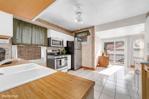 Tiny photo for 5040 N Monitor Avenue, Chicago, IL 60630 (MLS # 12732178)