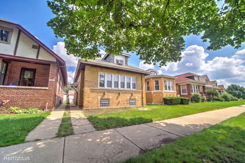Photo of 5040 N Monitor Avenue, Chicago, IL 60630 (MLS # 12732178)