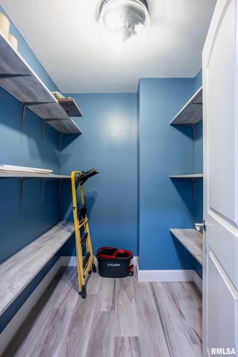 Tiny photo for 1901 Spring Garden Road, Marion, IL 62959 (MLS # QC4269668)