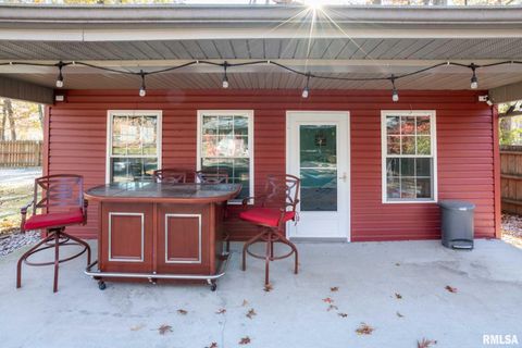 Tiny photo for 1901 Spring Garden Road, Marion, IL 62959 (MLS # QC4269668)