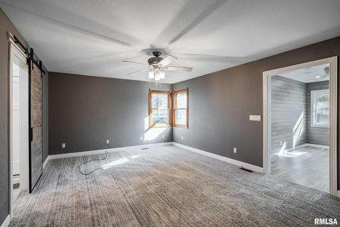 Tiny photo for 1901 Spring Garden Road, Marion, IL 62959 (MLS # QC4269668)